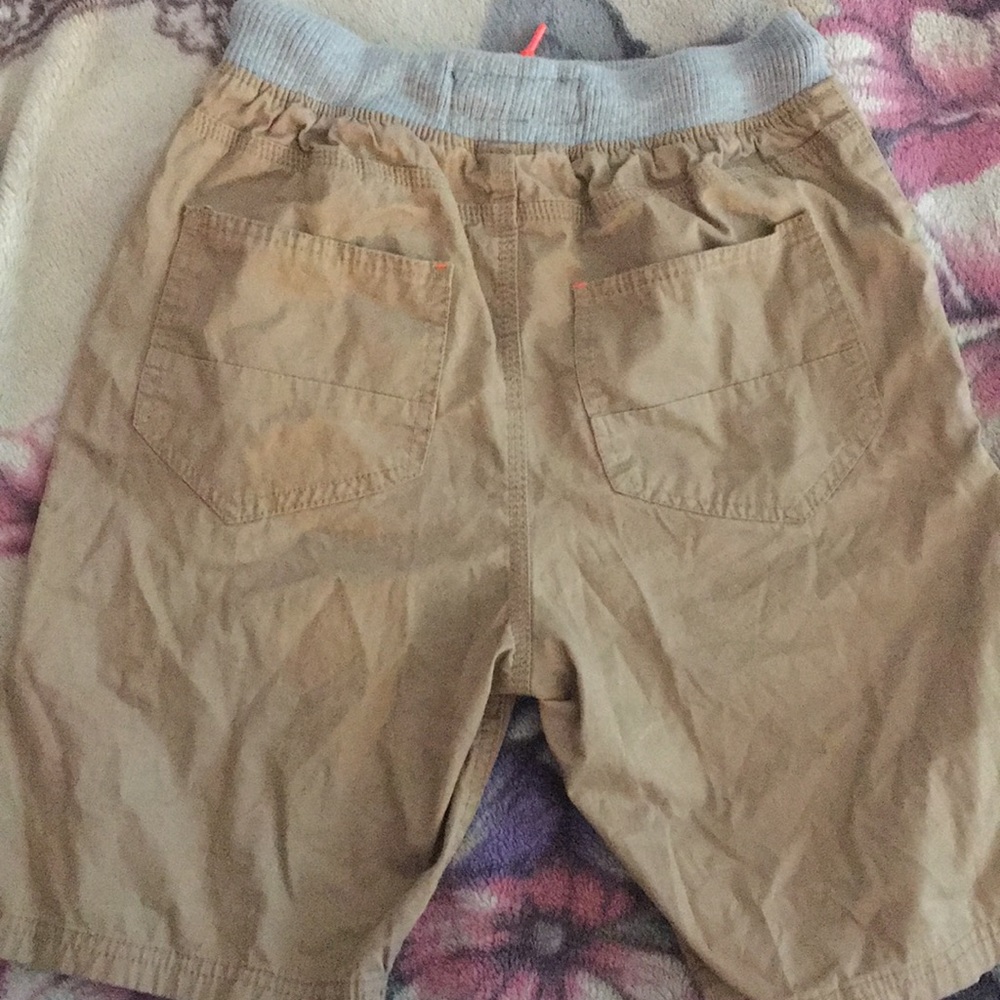 Shorts - Picture 3 of 3